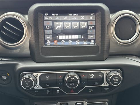 Certified 2018 Jeep Wrangler Unlimited Sahara image 12