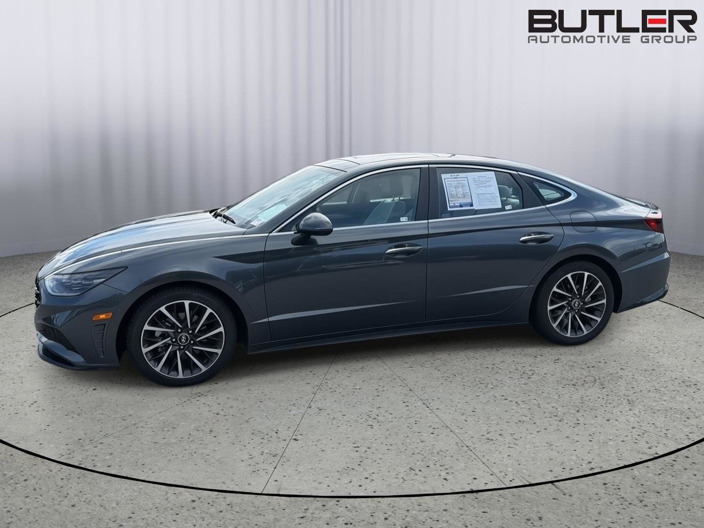Used 2023 Hyundai Sonata Limited FWD image 3