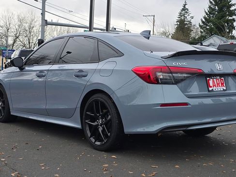 Used 2023 Honda Civic Sport image 5