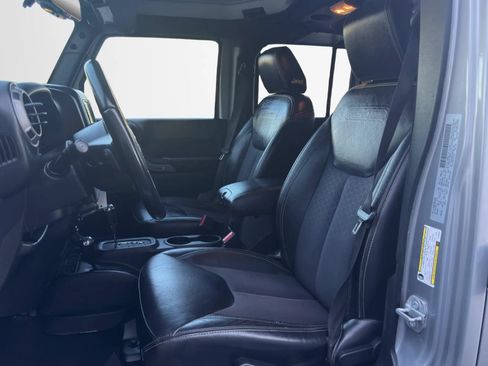Used 2017 Jeep Wrangler Unlimited Sport AWD/4WD image 12