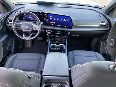 Used 2024 Chevrolet Traverse LT FWD image 49