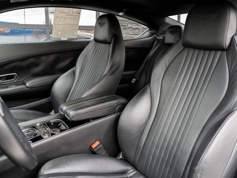 Used 2016 Bentley Continental GT image 7