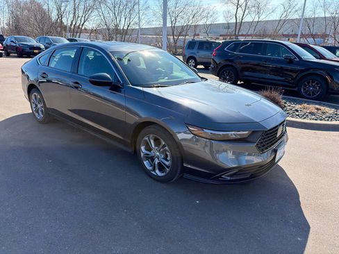 Used 2024 Honda Accord EX image 3