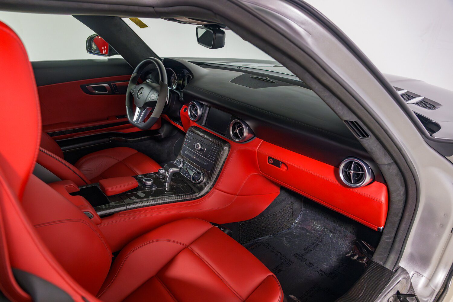 Used 2011 Mercedes-Benz SLS AMG Coupe image 23