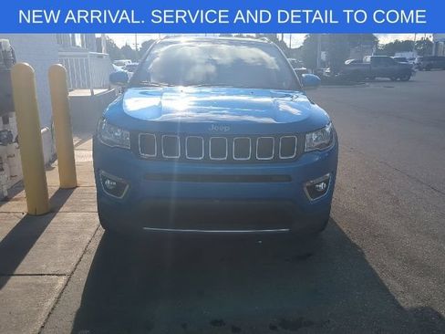 Used 2018 Jeep Compass Limited w/ Navigation Group AWD/4WD image 10