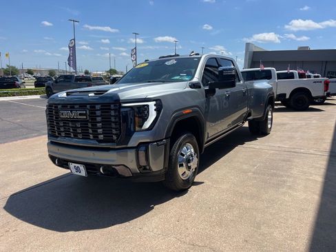 Used 2024 GMC Sierra 3500 Denali Ultimate AWD/4WD image 5