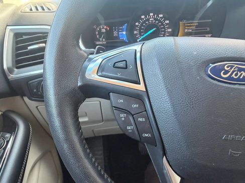 Used 2017 Ford Edge Titanium w/ Equipment Group 302A AWD/4WD image 16
