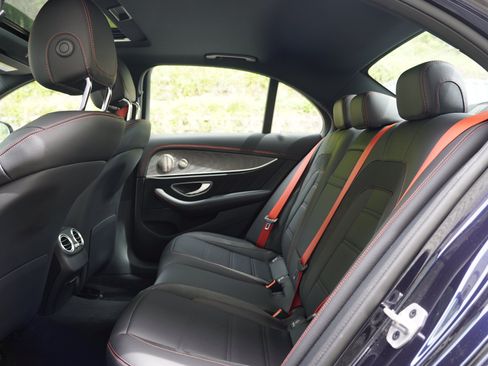 Used 2023 Mercedes-Benz E 53 AMG 4MATIC Sedan image 29