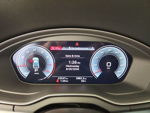 Used 2024 Audi Q5 2.0T Premium AWD/4WD image 13