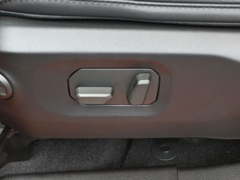 New 2025 Jeep Gladiator Sport image 33