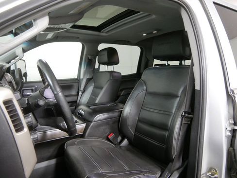 Used 2019 GMC Sierra 2500 Denali w/ Duramax Plus Package image 8