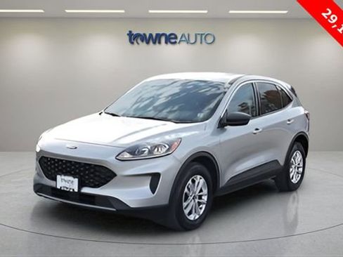 Used 2022 Ford Escape SE image 1