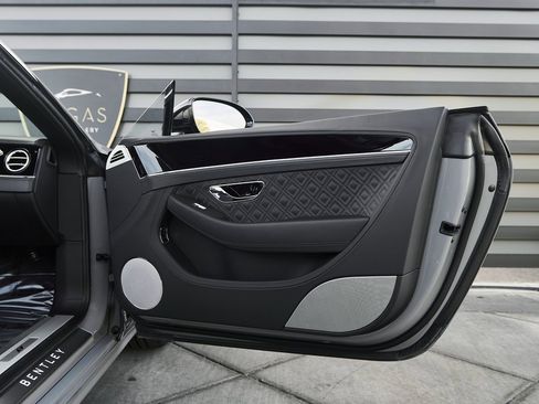 Used 2024 Bentley Continental GT S image 18