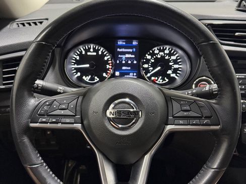 Used 2018 Nissan Rogue SV AWD/4WD image 15