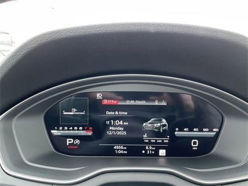 Used 2025 Audi Q5 2.0T Premium Plus w/ Premium Plus Package image 24