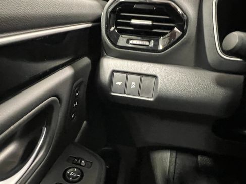 New 2025 Honda Pilot EX-L image 16