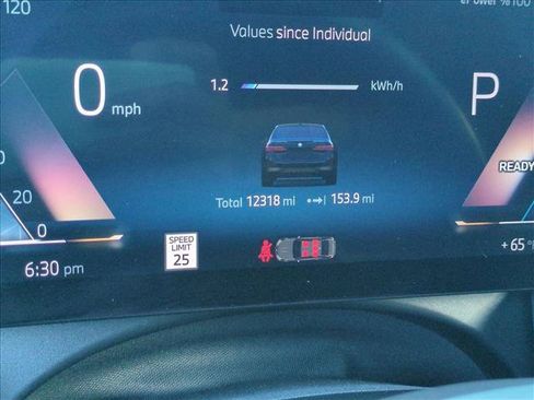 Used 2025 BMW i5 xDrive40 w/ M Sport Package AWD/4WD image 11