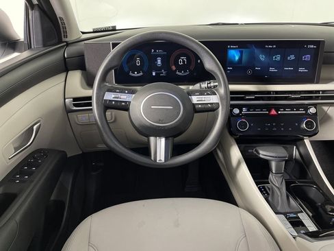 Certified 2025 Hyundai Tucson SEL image 15