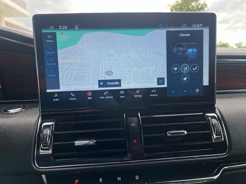 Certified 2024 Lincoln Navigator L Reserve AWD/4WD image 33