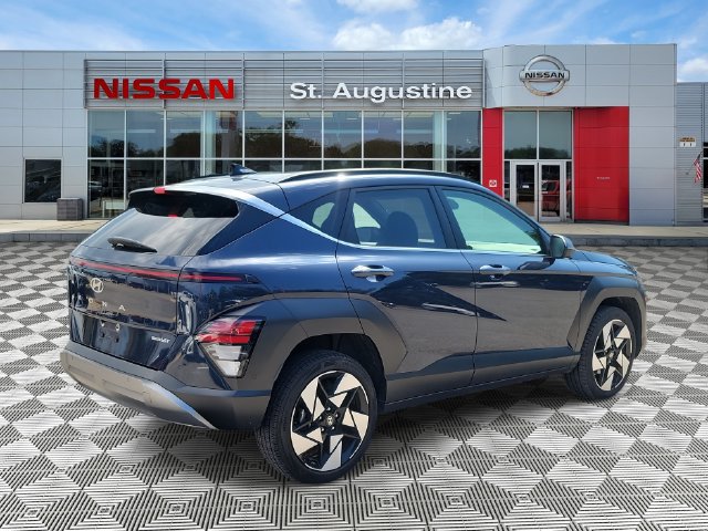 Used 2024 Hyundai Kona Limited AWD/4WD image 2
