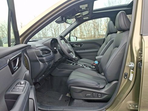 Certified 2025 Subaru Forester Limited image 13