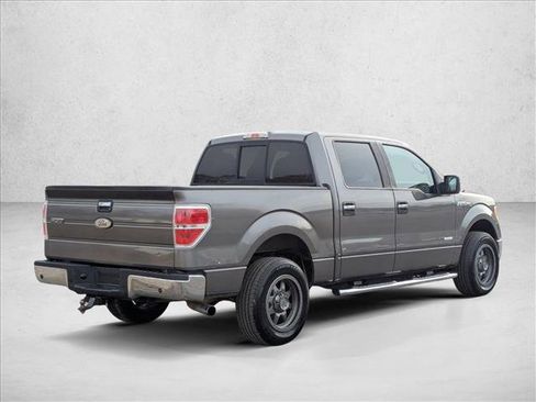 Used 2011 Ford F150 XLT w/ XLT Chrome Pkg image 5