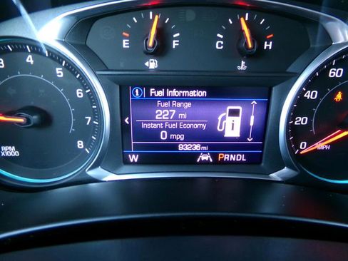 Used 2020 Chevrolet Equinox LT image 16