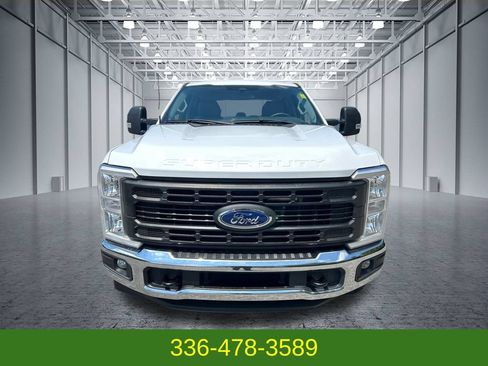 Used 2024 Ford F250 XL AWD/4WD image 8
