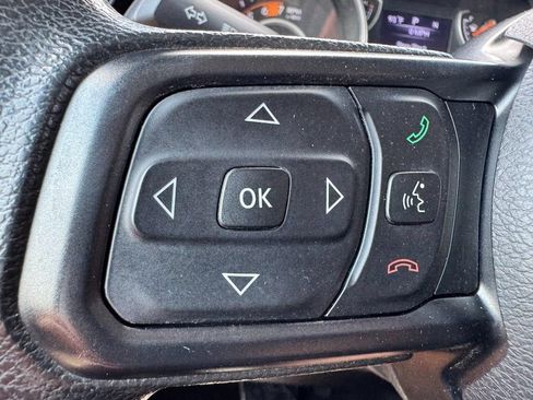 Used 2018 Jeep Wrangler Sport AWD/4WD image 14