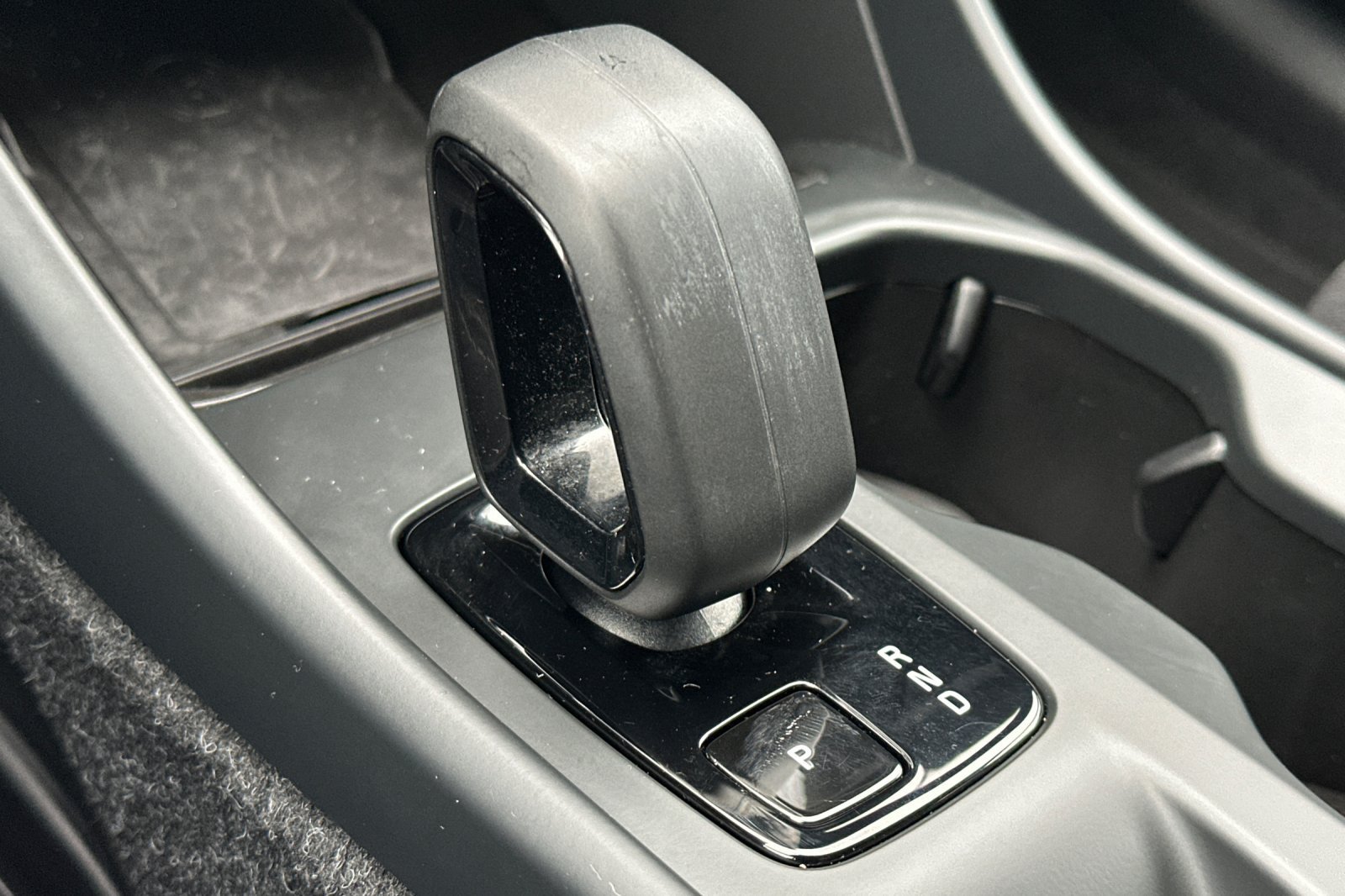 Used 2025 Volvo XC40 B5 Core AWD/4WD image 24