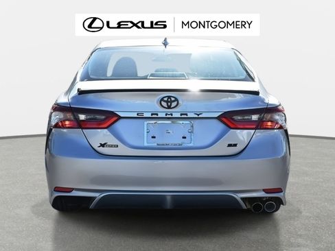 Used 2023 Toyota Camry SE image 5