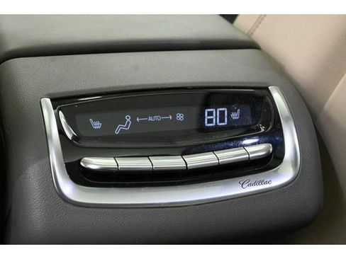 Used 2022 Cadillac XT6 Premium Luxury w/ Technology Package image 29