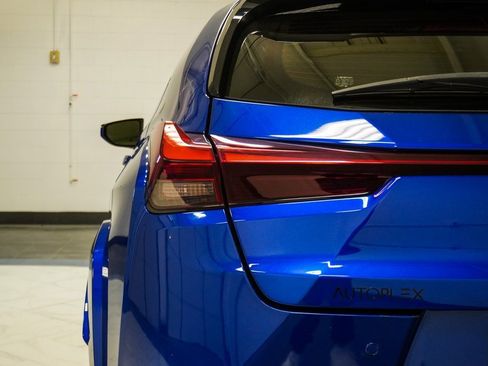 Used 2023 Lexus UX 250h F Sport image 40