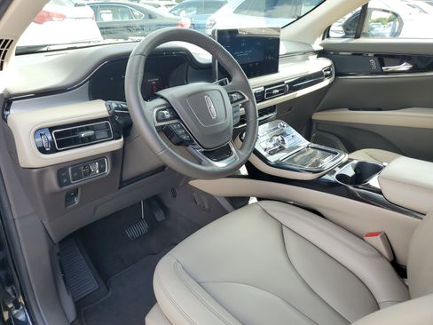 Certified 2022 Lincoln Nautilus FWD w/ Premium Package image 15