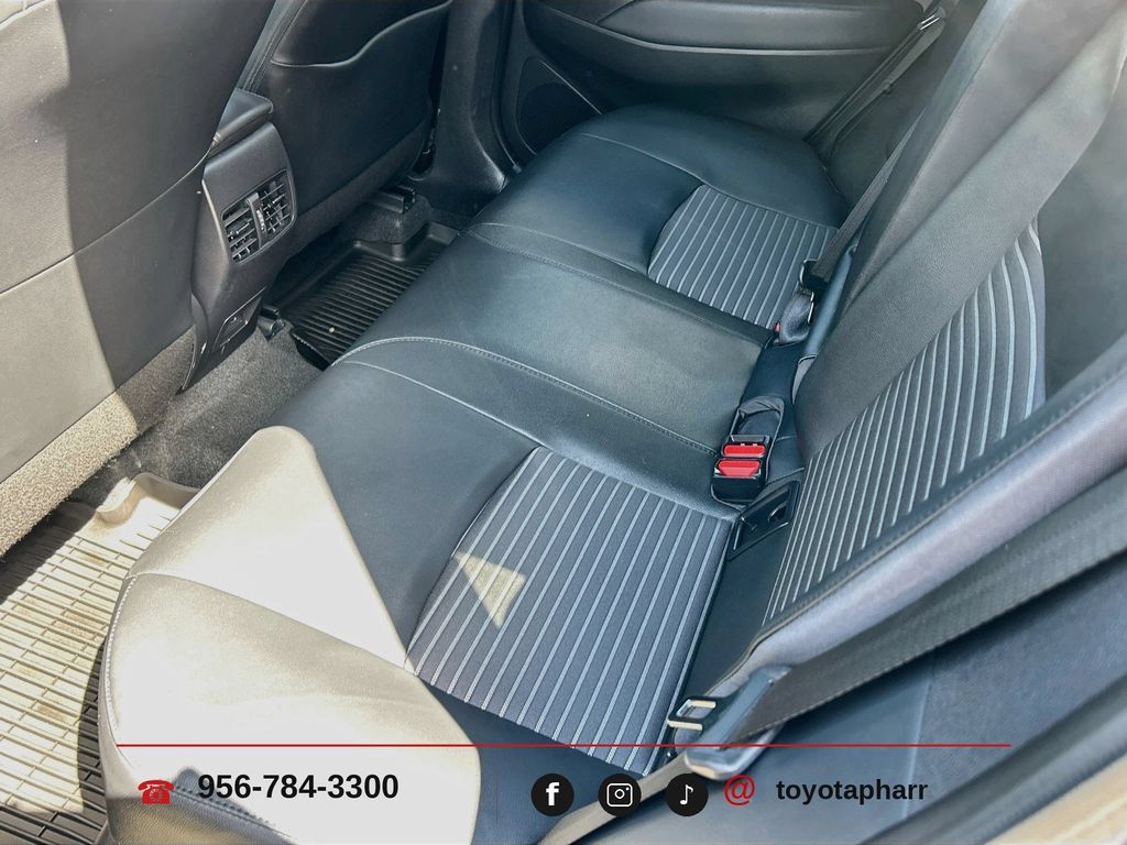 Used 2025 Toyota Corolla Cross AWD Hybrid w/ Convenience Package image 27