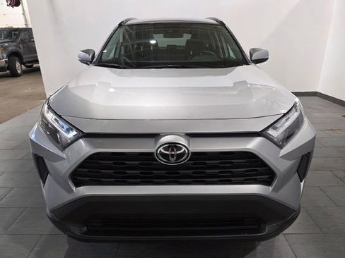 Used 2025 Toyota RAV4 XLE image 8