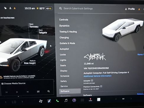 Used 2024 Tesla Cybertruck AWD Crew Cab image 17