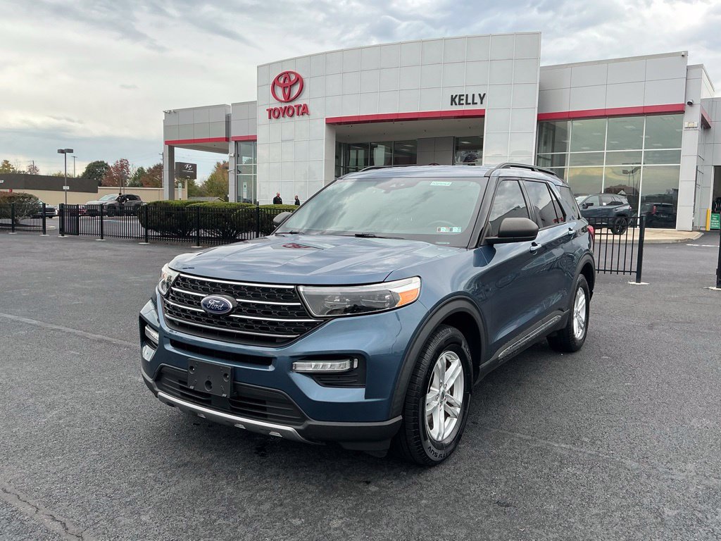Used 2020 Ford Explorer XLT w/ Equipment Group 202A AWD/4WD image 1
