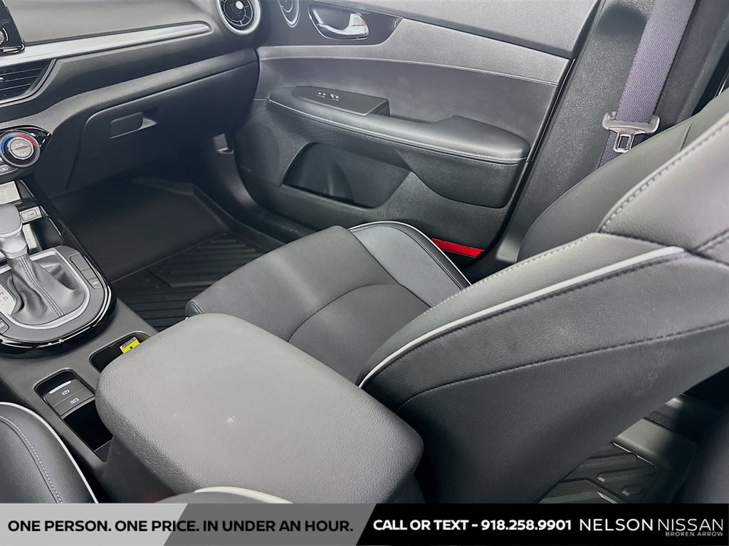 Used 2024 Kia Forte GT-Line w/ GT-Line Premium Package FWD image 24