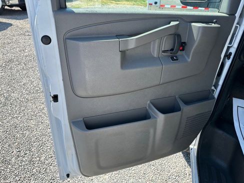 Used 2019 Chevrolet Express 3500 LT w/ LT Preferred Equipment Group RWD image 21