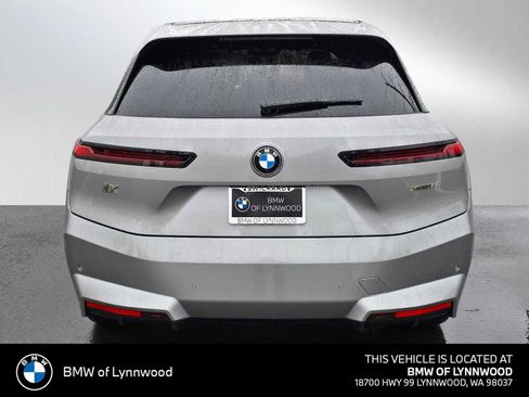 New 2026 BMW iX xDrive60 w/ Executive Package image 4