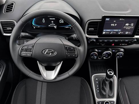 New 2026 Hyundai Venue SEL FWD image 18