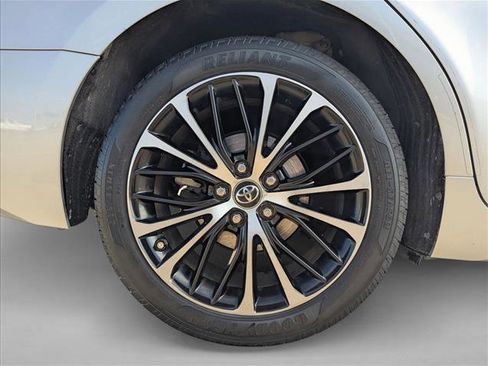 Used 2018 Toyota Camry LE image 21