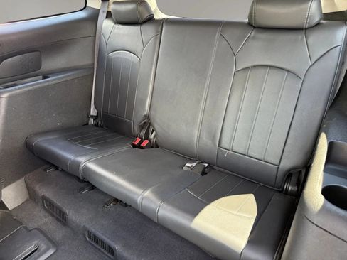 Used 2014 Buick Enclave Premium AWD/4WD image 33