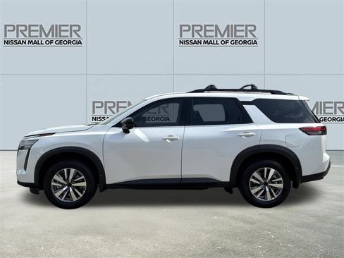 New 2026 Nissan Pathfinder SL FWD image 23