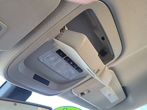 Used 2018 GMC Canyon All Terrain image 10