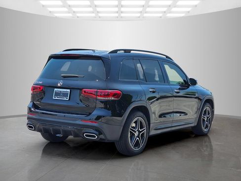 Used 2023 Mercedes-Benz GLB 250 image 6