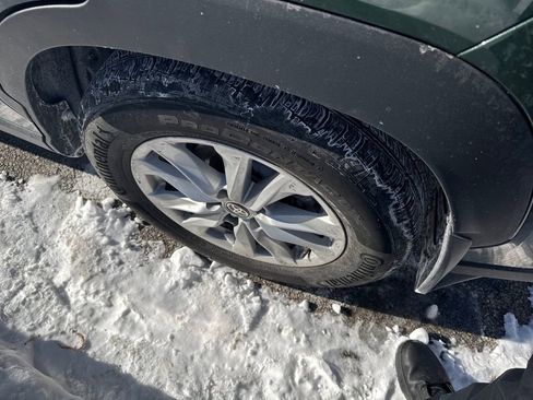 Used 2024 Toyota Corolla Cross LE image 8