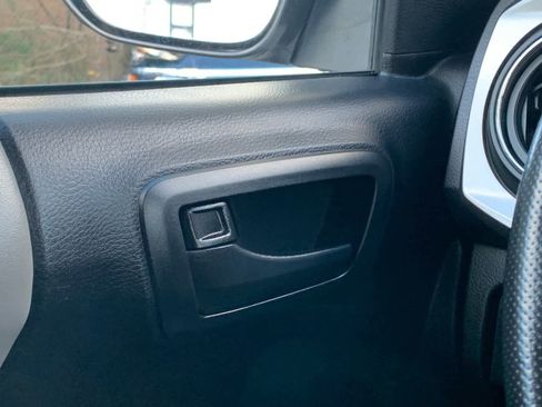 Used 2021 Toyota Tacoma SR5 image 25