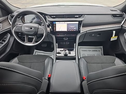 New 2026 Jeep Grand Cherokee L 4WD image 22
